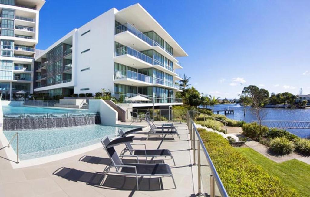 Ultiqa Freshwater Point Resort Broadbeach Гоулд Коуст Екстериор снимка